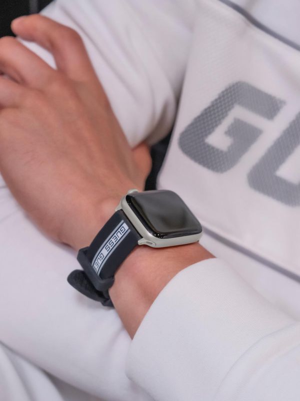 Correa Guess Para Apple Watch