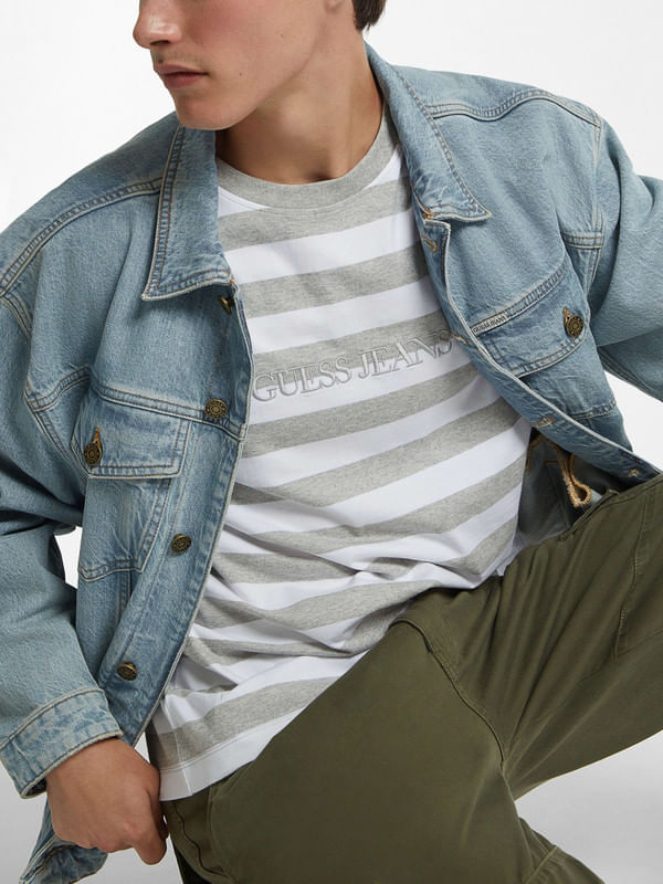 Playera Guess Striped - Guess Jeans x HYUNJIN
