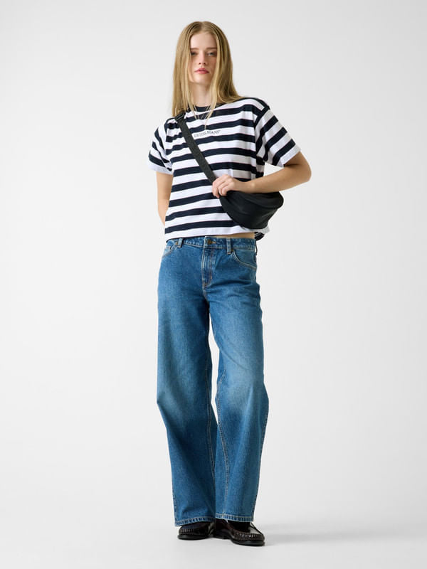 Playera Guess Striped - Guess Jeans x HYUNJIN