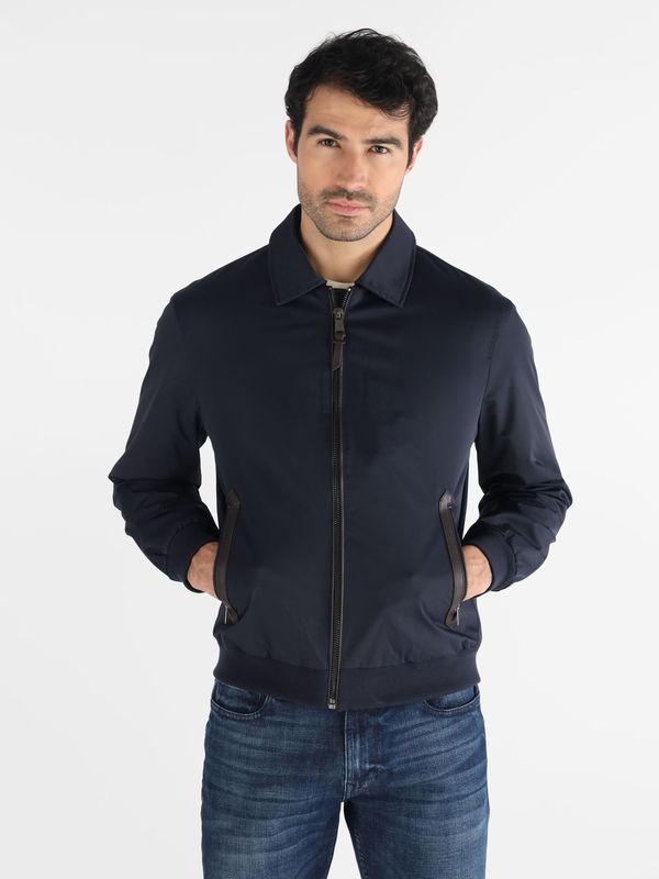 Chamarra Guess Bomber